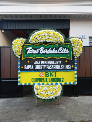 Papan Bunga Duka di Pajajaran